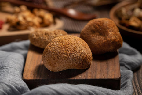 千金芳|有胃病的人就要“滴酒不沾”?医生说出实话,或许很多人都想错了