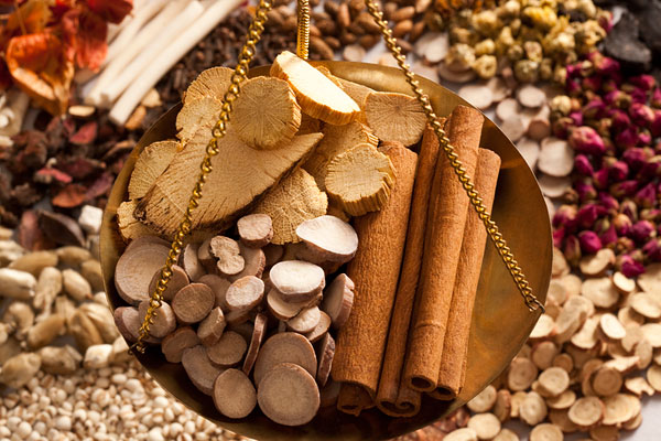 医生|吃一次相当于6袋盐，很多人戒不掉，医生叹息：真是自毁血管