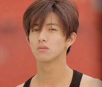 木村拓哉|48岁木村拓哉录制新综艺占卜类节目，被占卜师告知健康有问题