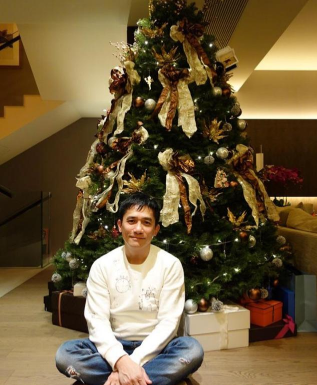 圣诞节|18年后，张国荣挚爱唐鹤德晒出珍贵绝密合照