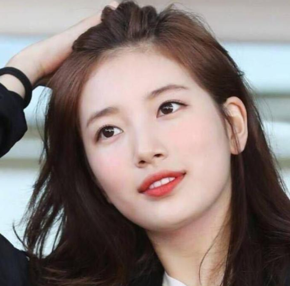 明星素颜|女人要学会“素颜妆”的化法，精致迷人惹人爱，只需几个简单步骤