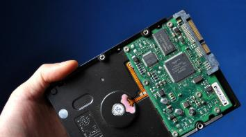 湖北|電腦固態硬盤和500G硬盤有什么區別嗎？