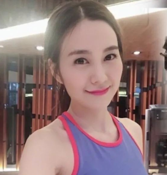梁茵|27岁女星被曝插足已婚男，聊天记录太露骨，曾多次约会中年富男
