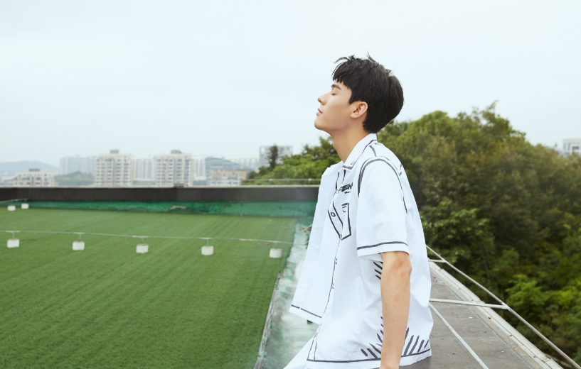 龚俊|龚俊的颜不能说完美，有瑕疵有的，不然不会古装优于现代