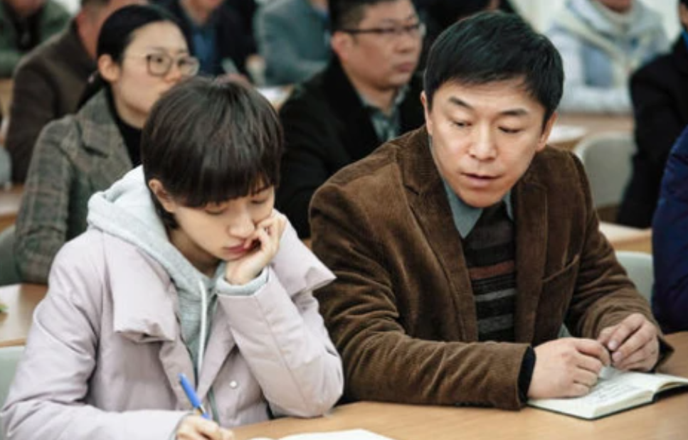 黄渤|投资3.3亿，票房仅0.7亿，这部烂片将“百亿影帝”拉下神坛