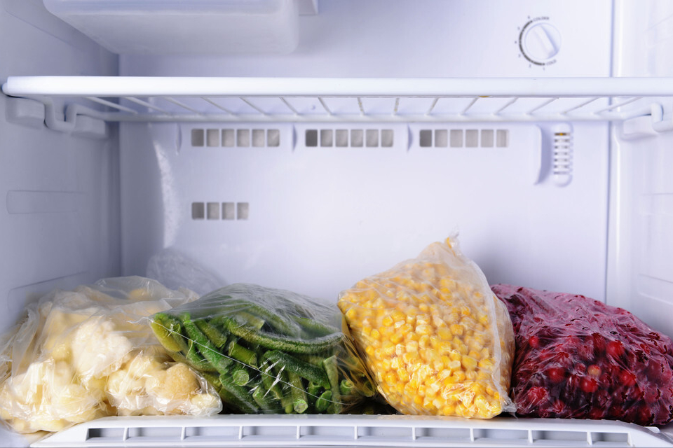 补钙|食品网联合呼吁:1塑料袋别再放冰箱,或会导致肝脏癌变,趁早扔