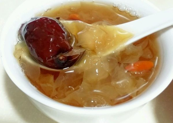 养生小盛|67岁大妈喝一种汤获病，医生惋惜：宫颈不烂也难，学医都不吃