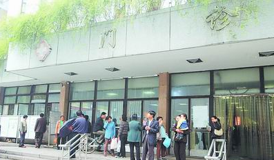 尿酸|42岁男子尿酸超标，原因竟是常吃“2种”家常菜！医生怒斥：尽早扔掉