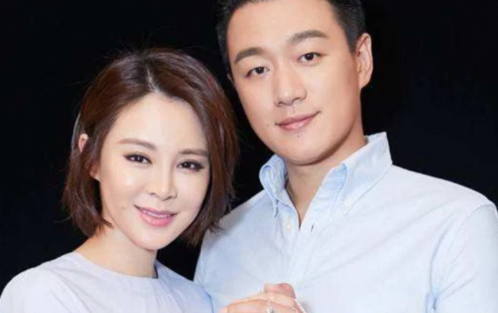 佟大为|没想到佟大为与妻子还有这层身份，男孩子的勇气果然重要，幸福会来敲门了！