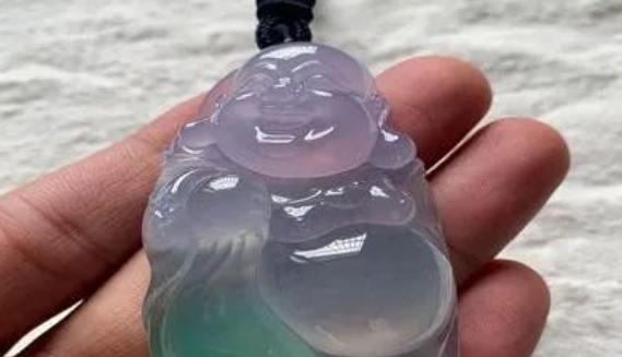 翡翠|这几种玉石,也能算得上是翡翠中的冒牌货,不少人都认不出来