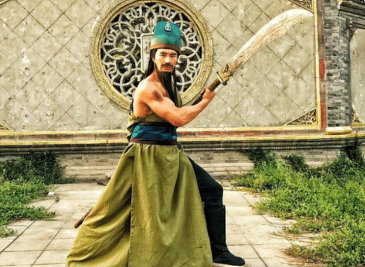 王子文|嘎子哥扮演的关羽，自我感觉状态良好，却被吐槽“最丑的关羽”