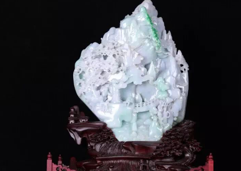 翡翠|平平无奇的翡翠，就像是石头一样，为什么能卖出高价？