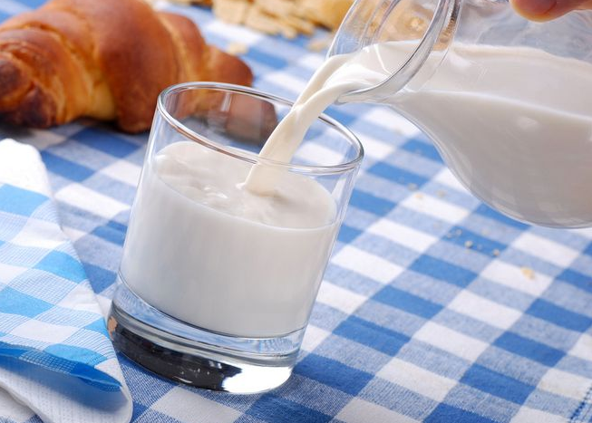 失眠|失眠遇到“天敌”了,不是牛奶,你若喜欢,沾床就睡美梦常伴