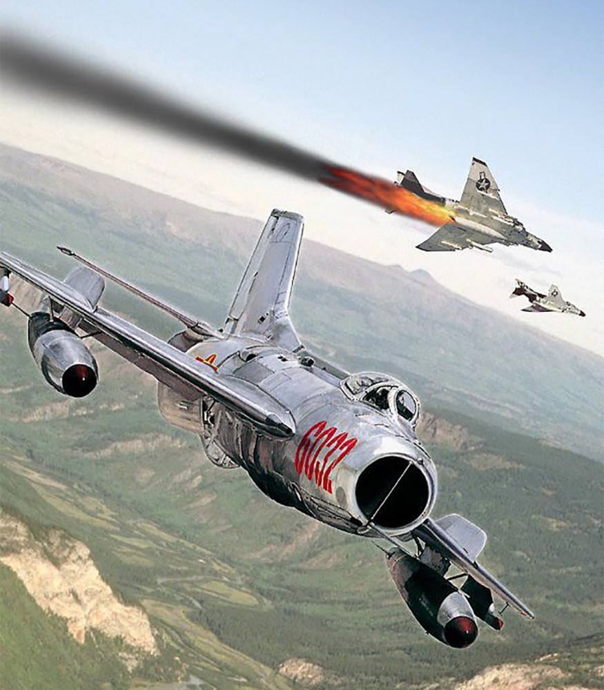 歼-5|1965年，美机向我歼-5发射导弹，结果击落自家“鬼怪式”战机