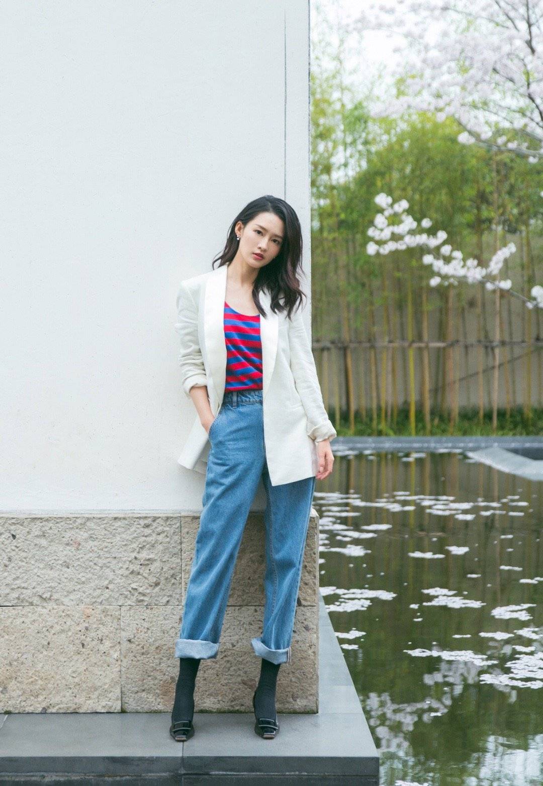 穿衣搭配|李沁衣品有多好？不妨学学她的私服穿搭，百变又有气场感