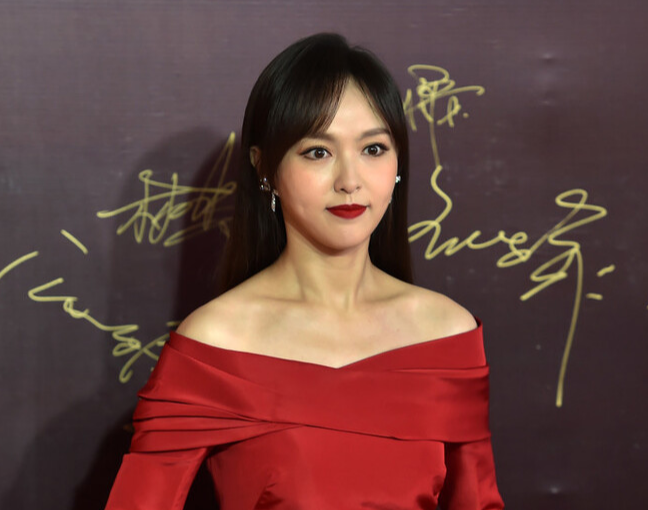 陈瑶|霍建华一语道破！为何众男星都不愿和唐嫣拍吻戏，钟汉良真没说谎