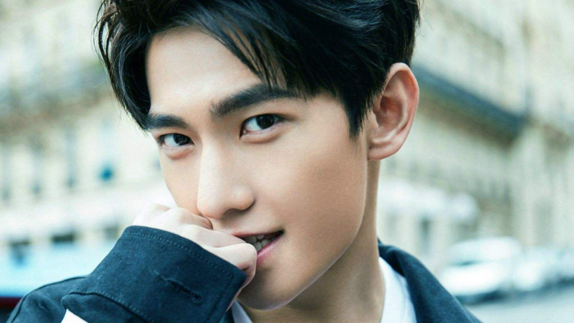 绿巨人|杨洋，走的路线和职业规划还是成功的，可以成为偶像派+实力派的