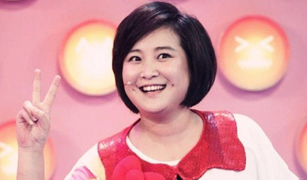 贾玲|原来“贾玲”只是艺名？真名仙气十足，网友直呼：不改你早火了