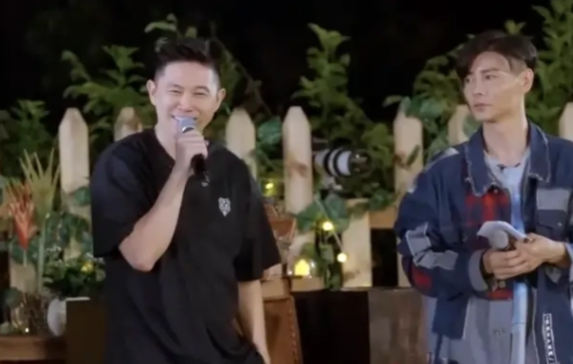 欧阳靖|敖犬尴尬了！内涵言承旭和欧阳靖不管他，谁料欧阳靖补位回归了