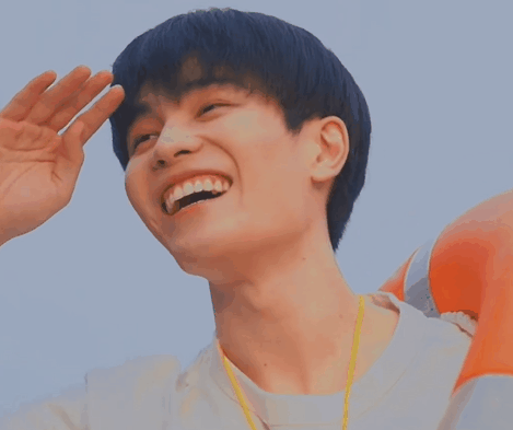 选秀|男明星沦落当收银员后，却因气质意外走红？没想到竟然比以前还火