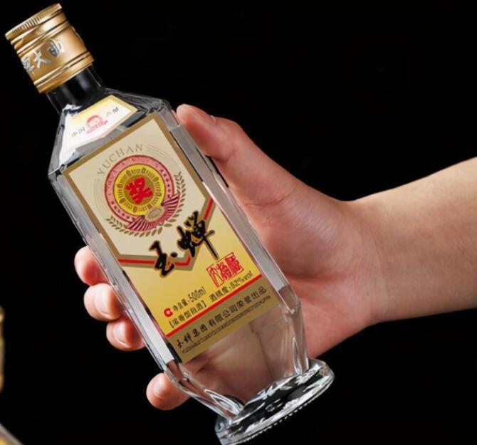 贵州 人人都想“抢”一瓶的真茅台，为何在贵州人眼中，却认为不值得？