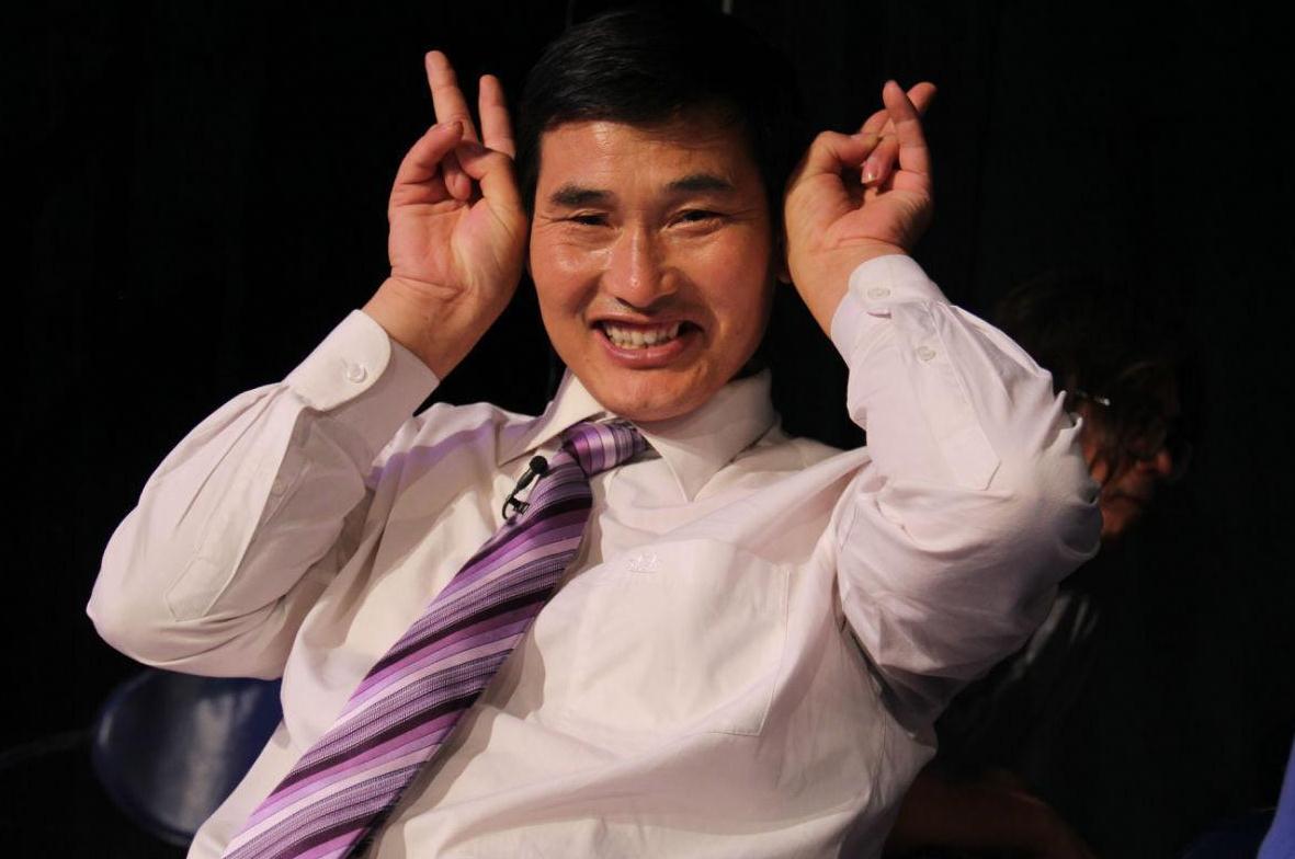 徐少华|“大衣哥”悲剧令人惊惧：在暴利的驱逐下，人们有多疯狂？