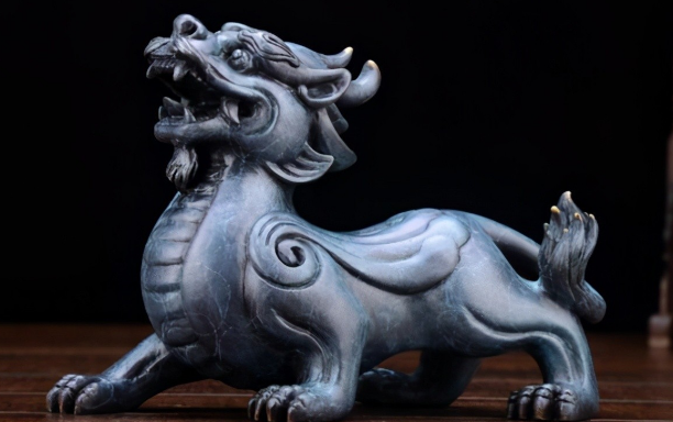 翡翠|涨知识了,原来翡翠貔貅也有公母之分,难道是搭配出现招财不累?