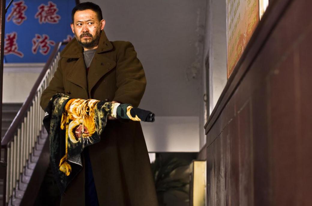 姜武|看到姜文与姜武的妻子，就知道兄弟俩的品味差距有多大！