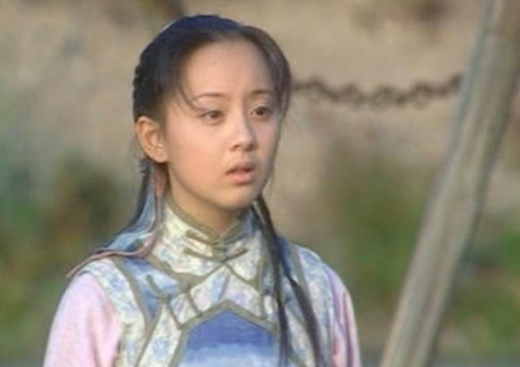 陈山|叶彤：记忆中的“小蜻蜓”，因美貌迷倒释小龙，嫁给黑人大变样