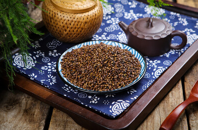 睡眠|身上2处瘙痒,肝脏或已“硬如石头”,若占其一,趁早检查肝CT