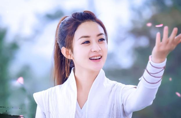 迪丽热巴|冷门问答：热巴日后会超越赵丽颖吗？双方星途轨迹一目了然