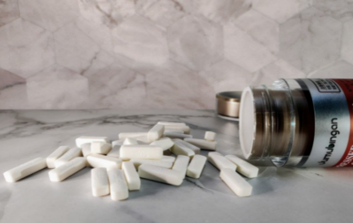 骨质疏松|骨质疏松不能吃鱼?医生:3种食物比鱼还“伤骨”,越吃骨头越松