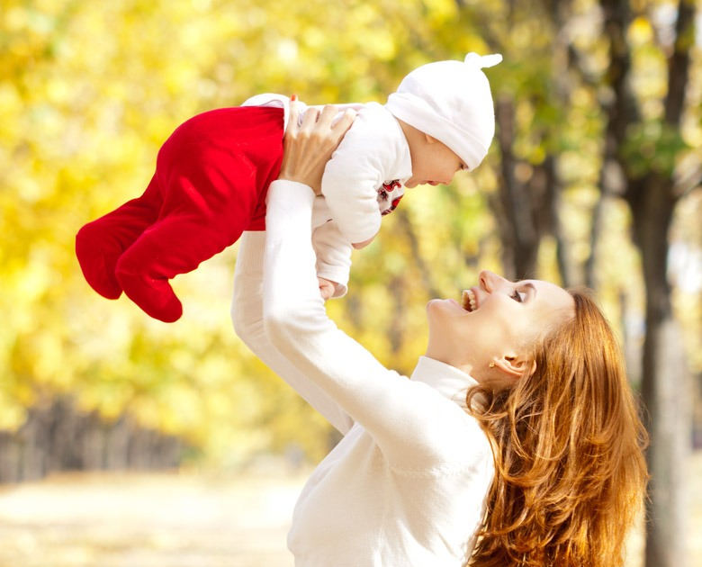 雷五趣说|宝宝总是喜欢让抱着,一放下就开始大哭大闹,实际是这些原因