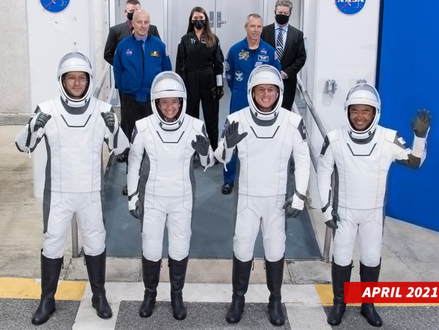 6个月的国际空间站任务结束 太空舱返回地球…