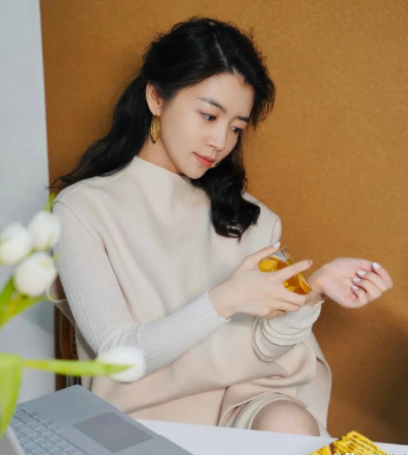 短发|30岁的女人如何穿出高级感？