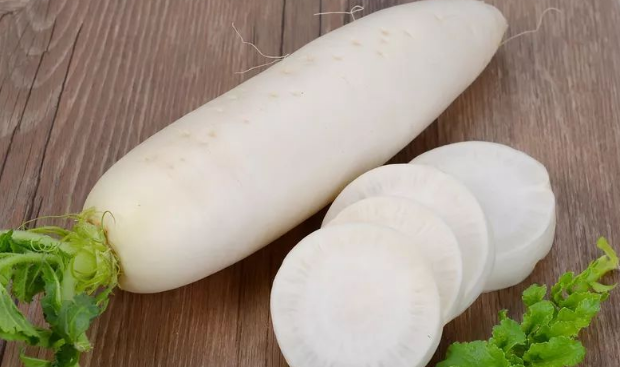 萝卜|萝卜是肾衰竭“发物”？医生：不想肾“报废”，这2种食物尽早忌口