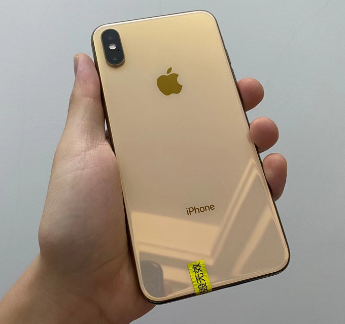 成本1600的iPhoneXS Max，很多小白还以为是原装机！