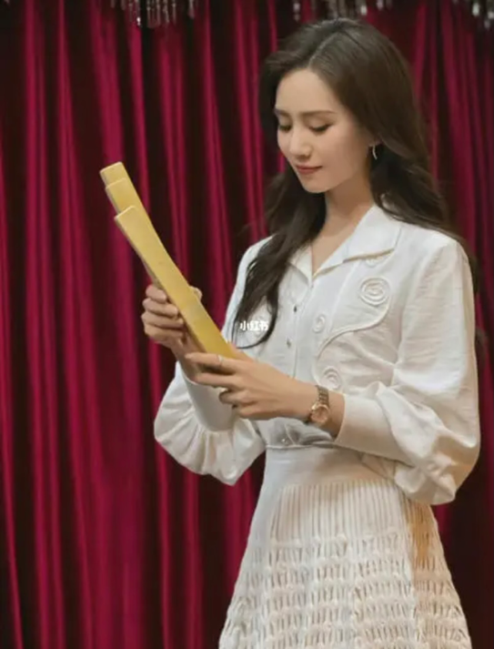 刘诗诗|优雅派女明星的代表人物，刘诗诗的淑女穿搭，好美啊！