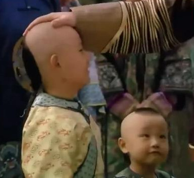 苏培盛|《甄嬛传》中玉娆为什么要当着皇上的面说六阿哥与元澈像亲兄弟呢?