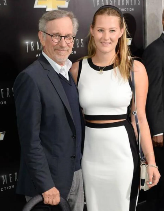 艳星|大导演史蒂文·斯皮尔伯格：力捧亲生女儿做演员，却默许养女当艳星