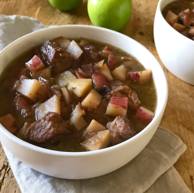 温柔甘甜的女子|苹果炖猪肉和玉米面包松饼的食谱