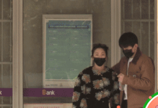 张雨绮|张雨绮又要结婚了？与小10岁新男友现身婚纱店，疑似好事将近