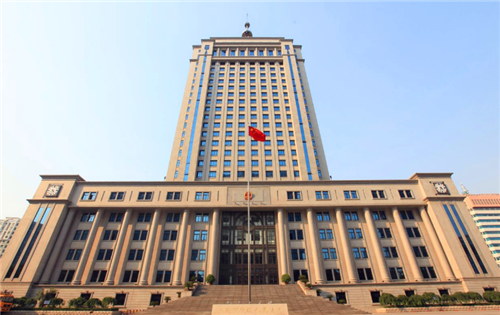 山东一起婚外恋:男子从公司回家撞见妻子偷情,他当场将情夫捅死