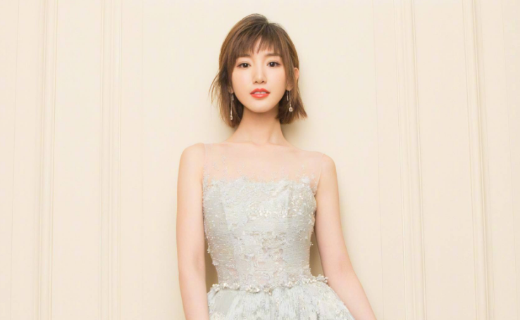 毛晓彤|喜欢毛晓彤，总觉得她像一个软萌萌的小女孩，特别阳光