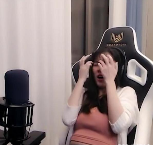 游戏主播|沫子直播失误暴露真实身材！被吐槽不服气晒出自拍照，瑶哥po照，水友：纯欲