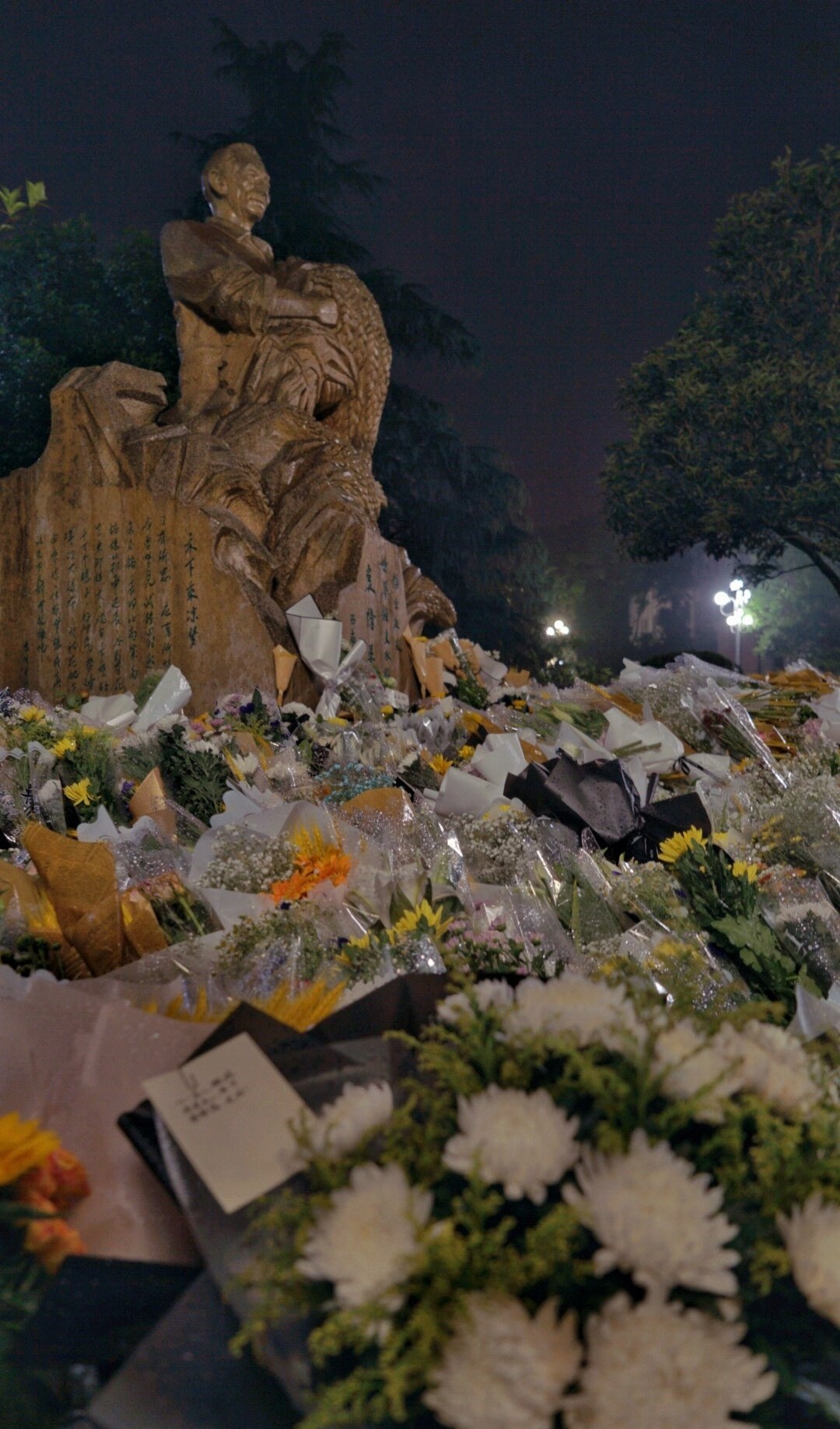 明星|“衰老千古，国土无双”，明星发文悼念袁隆平，行业素质堪忧！