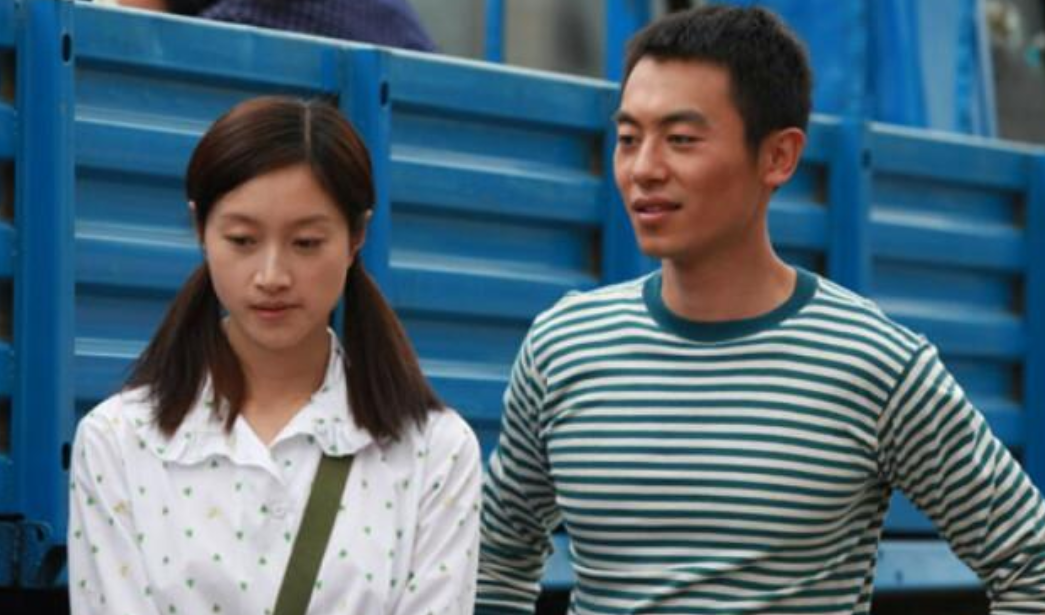 朱亚文|她和朱亚文同居9年分手，却被沈佳妮后来居上，今35岁被宠成公主