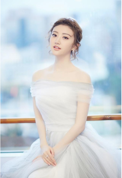 景甜|景甜“真人”究竟长啥样？脱离美颜滤镜之后，景甜的颜值也太真实