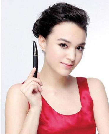 陈凯歌|她曾被陈凯歌钦点为杨贵妃，本来当红小花的她为何沦落成这样？