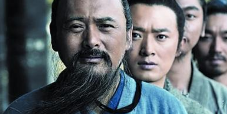 颜回|从年入千万到身败名裂，“原形毕露”后的阿宝，如今怎么样？